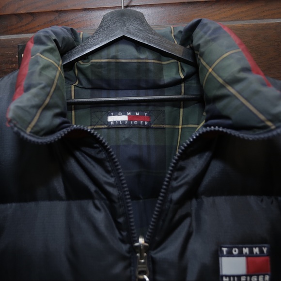 Vintage Reversible Tommy Hilfiger Puffer Jacket - Picture 7 of 10